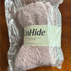 2 UnHide Softie Socks in Pink